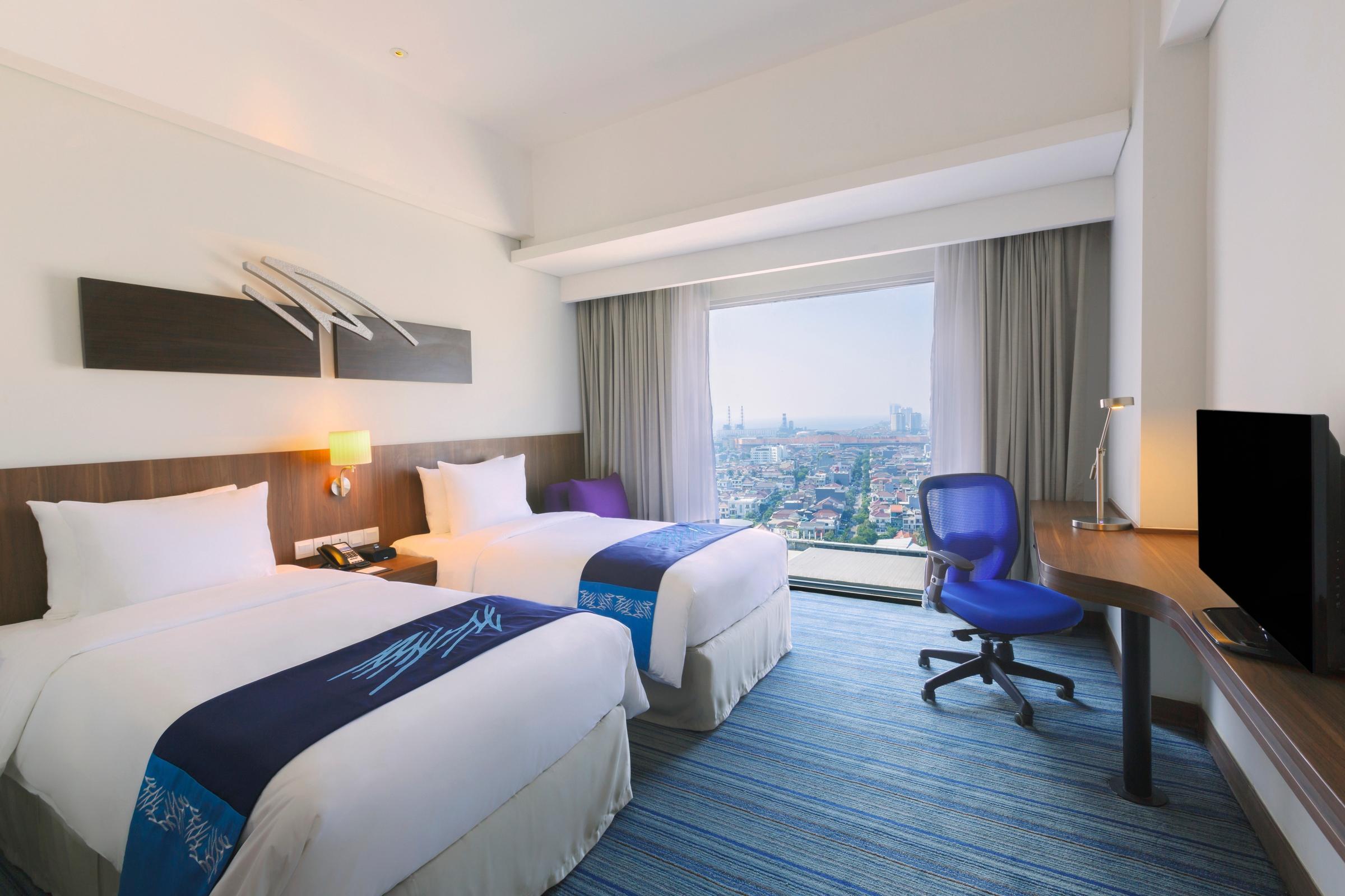 Holiday Inn Express Jakarta Wahid Hasyim By Ihg Exterior foto