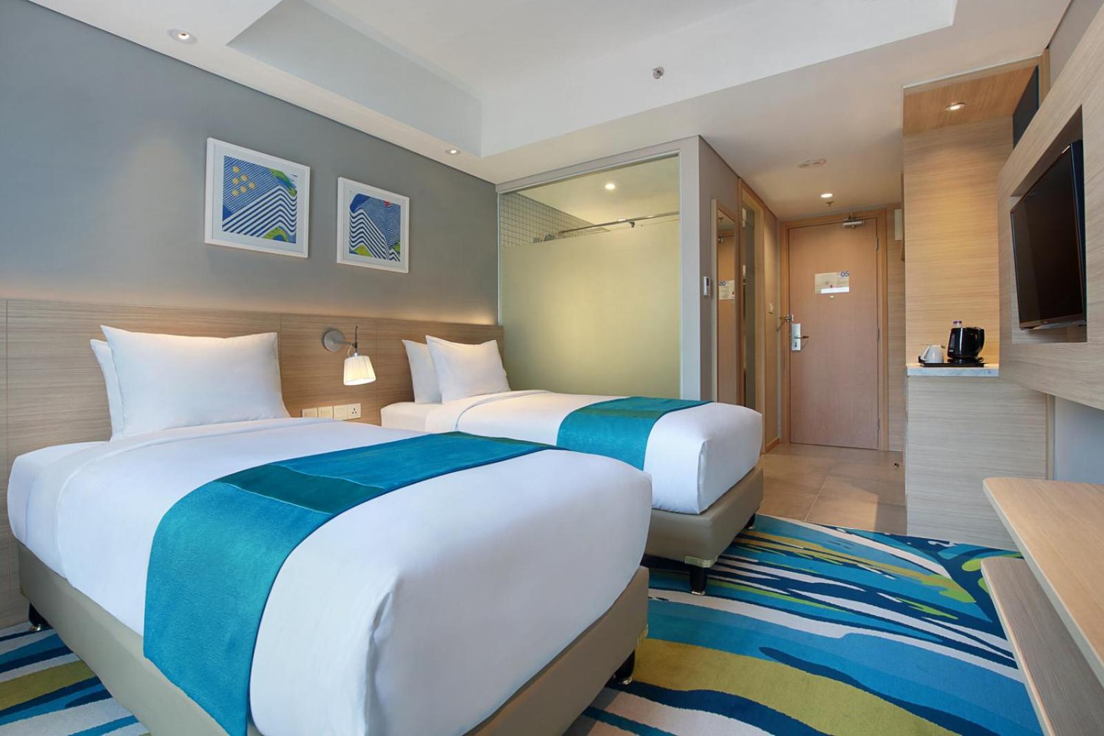 Holiday Inn Express Jakarta Wahid Hasyim By Ihg Exterior foto