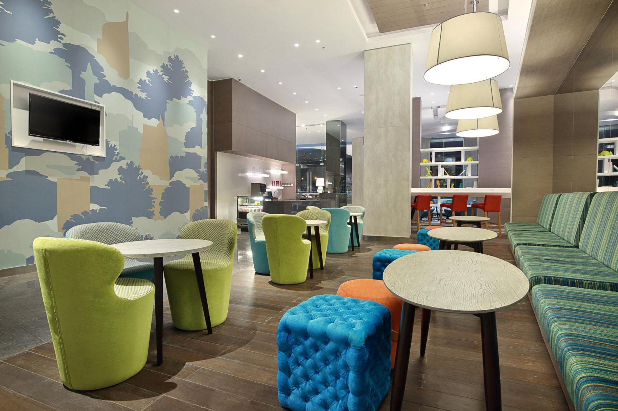 Holiday Inn Express Jakarta Wahid Hasyim By Ihg Exterior foto